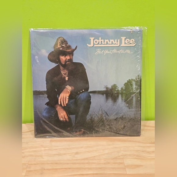 Johnny Lee Bet Your Heart on Me - Picture 1 of 1